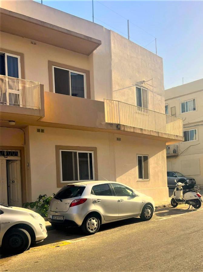 Smart Hostel Биркиркара Екстериор снимка