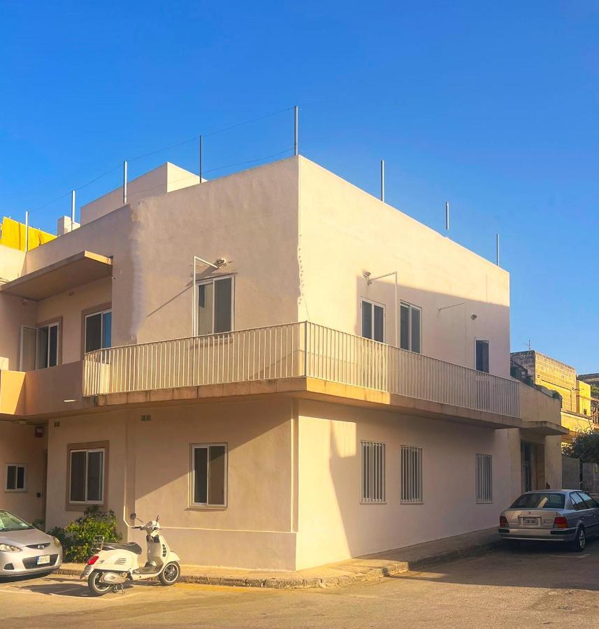 Smart Hostel Биркиркара Екстериор снимка